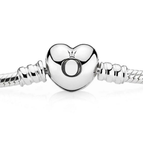 Pandora Moments Heart Clasp snake chain bracelet - Picture 3 of 7